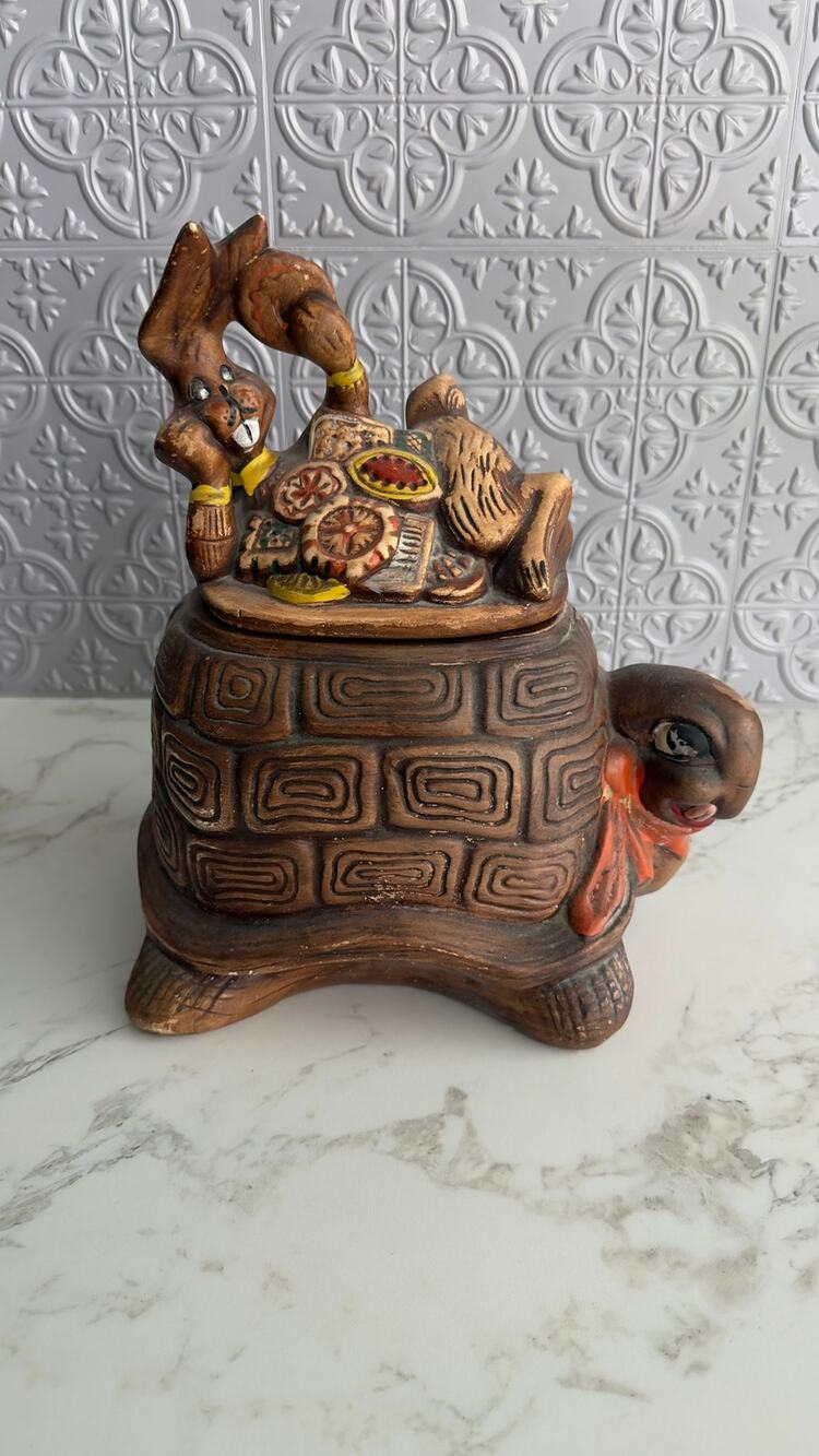 Vintage California Originals Tortoise & Lazy Hare Cookie Jar 72B USA